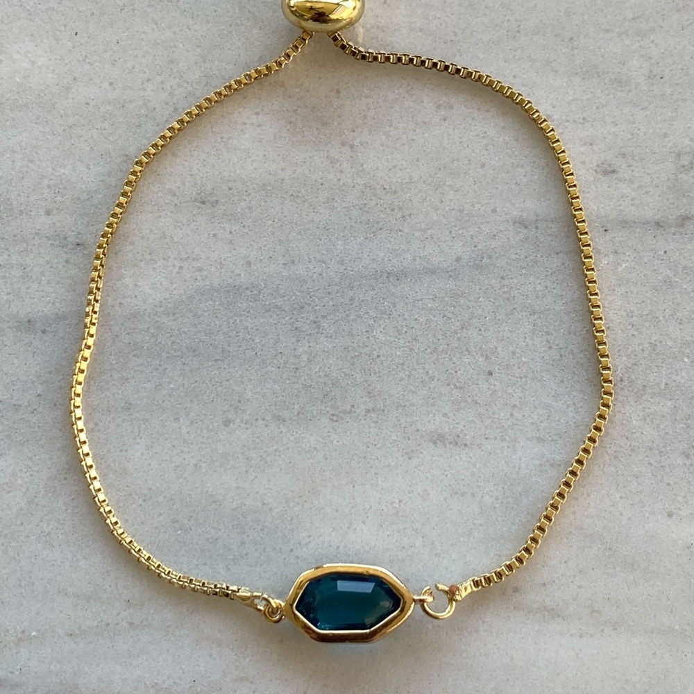 Gold  adjustable bracelet with sapphire pendant - Picture 2 of 5